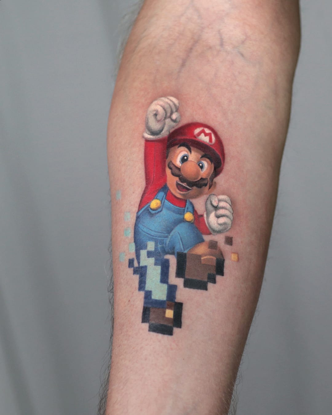 Color realism motif tattoo